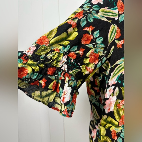 NEW Jessica Simpson Sz 2X 2Piece Set Crop Pants + V-Neck Top Island Wild Flower - Picture 12 of 15